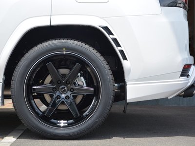 صورة 5 لـ 2024 Toyota LAND CRUISER 300