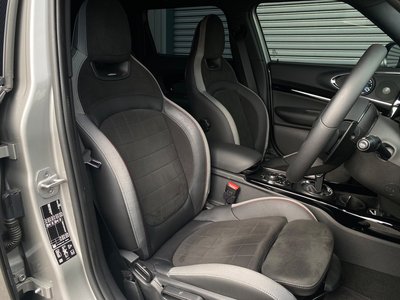 صورة 17 لـ 2023 MINI COOPER CLUBMAN