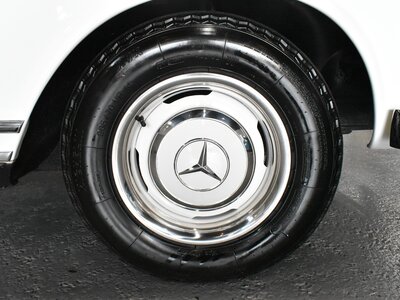 1966 Mercedes-BENZ SL 照片 28