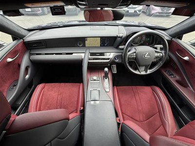 2017 Lexus LC photo 2