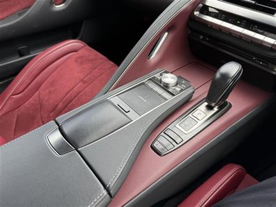 2017 Lexus LC photo 22