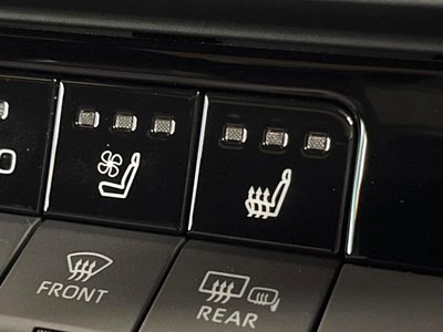 2023 Toyota CROWN CROSSOVER photo 9
