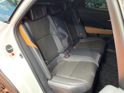 2023 Toyota CROWN CROSSOVER photo 12