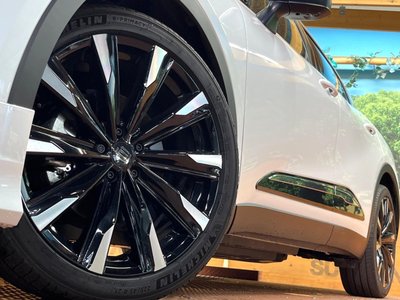 2023 Toyota CROWN CROSSOVER photo 15