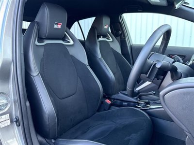 2025 Toyota GR COROLLA — миниатюра 22