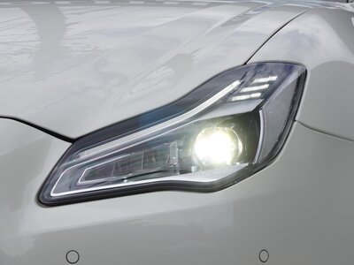 2018 Maserati QUATTROPORTE — миниатюра 25