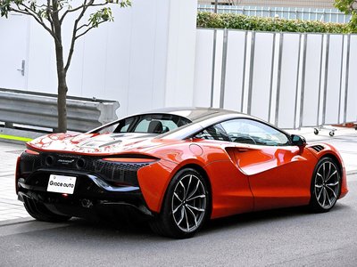 صورة 8 لـ 2023 Mclaren ARTURA