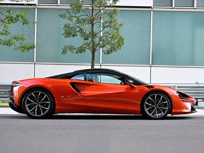 صورة 39 لـ 2023 Mclaren ARTURA