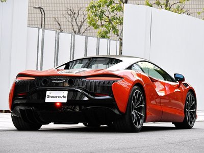 صورة 37 لـ 2023 Mclaren ARTURA