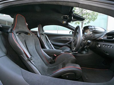 صورة 44 لـ 2023 Mclaren ARTURA