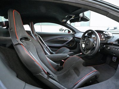 صورة 43 لـ 2023 Mclaren ARTURA
