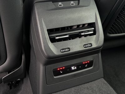 2025 AUDI A5 AVANT photo 12