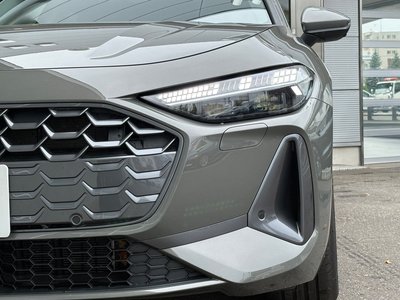 2025 AUDI A5 AVANT photo 2