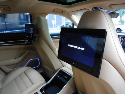 2023 Porsche PANAMERA thumbnail 28