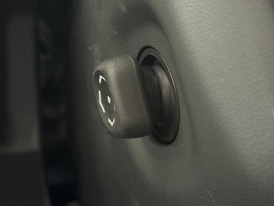 2025 Lexus GX thumbnail 29