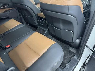 2025 Lexus GX thumbnail 49