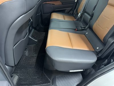 2025 Lexus GX thumbnail 53