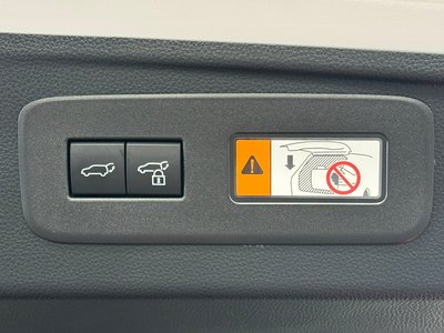 2025 Lexus GX thumbnail 39