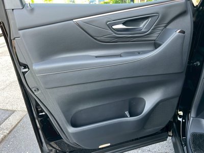 صورة 37 لـ 2025 Toyota ALPHARD
