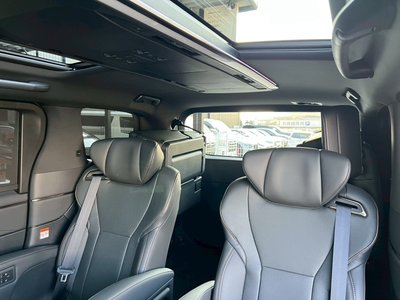 صورة 43 لـ 2025 Toyota ALPHARD