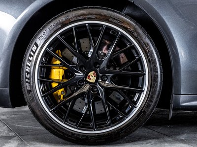 صورة 26 لـ 2018 Porsche PANAMERA