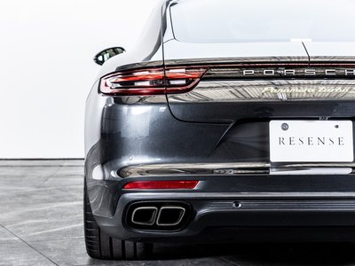 صورة 36 لـ 2018 Porsche PANAMERA
