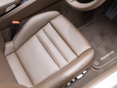 صورة 46 لـ 2018 Porsche PANAMERA