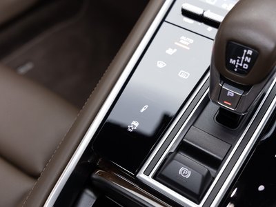 صورة 58 لـ 2018 Porsche PANAMERA
