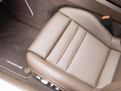 صورة 49 لـ 2018 Porsche PANAMERA