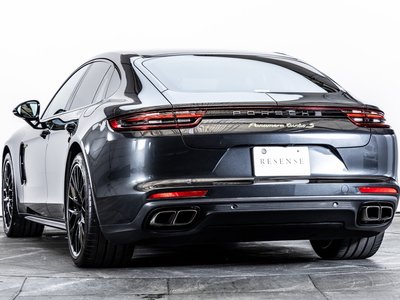 صورة 31 لـ 2018 Porsche PANAMERA