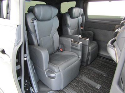 صورة 8 لـ 2026 Toyota ALPHARD
