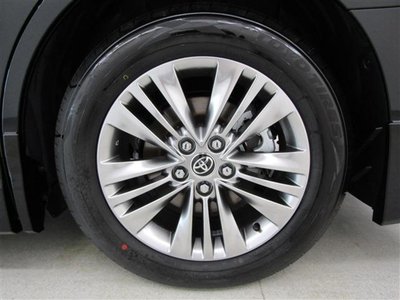 صورة 128 لـ 2026 Toyota ALPHARD