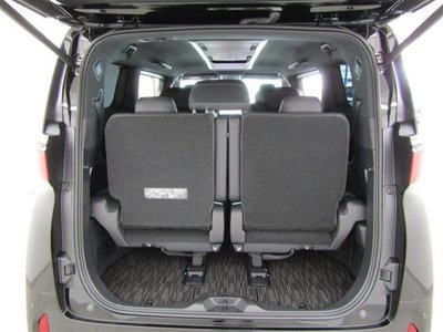 صورة 13 لـ 2026 Toyota ALPHARD