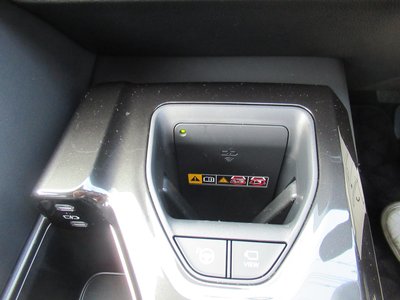 صورة 14 لـ 2025 Toyota CROWN ESTATE