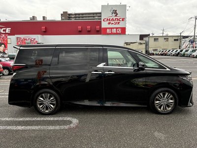 2024 Toyota ALPHARD photo 9