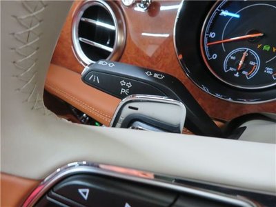 2019 Bentley BENTAYGA — миниатюра 37