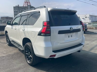 صورة 6 لـ 2023 Toyota LAND CRUISER PRADO
