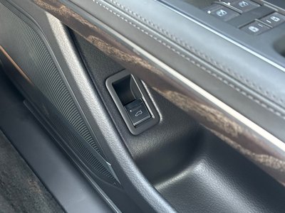 2025 AUDI A8 thumbnail 36