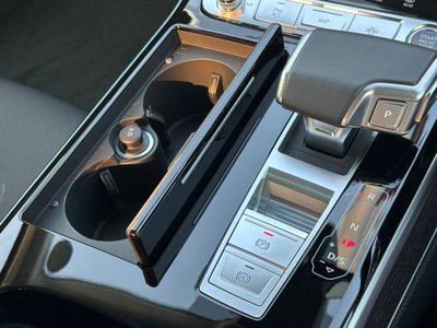 2025 AUDI A8 thumbnail 31