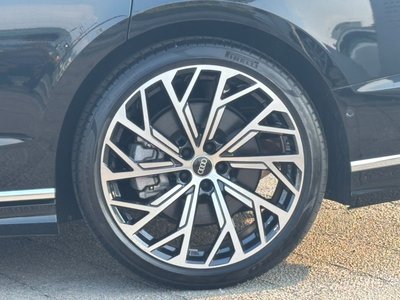 2025 AUDI A8 thumbnail 51
