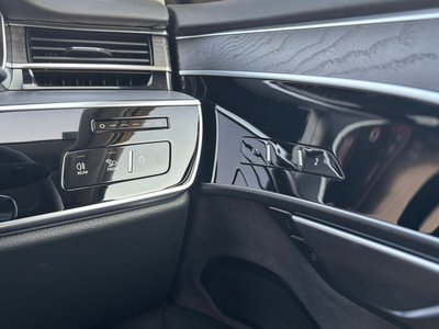 2025 AUDI A8 thumbnail 34