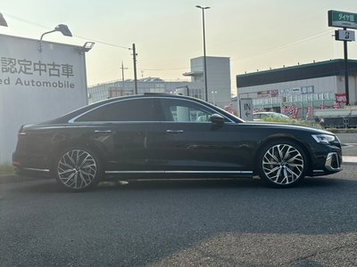 2025 AUDI A8 photo 9