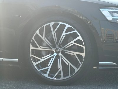 2025 AUDI A8 photo 14