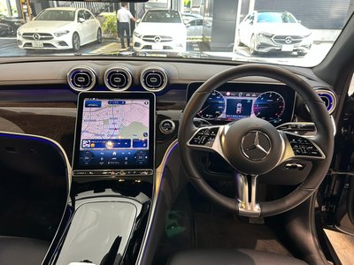 2025 Mercedes-BENZ GLC photo 5
