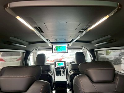 صورة 94 لـ 2025 Toyota ALPHARD