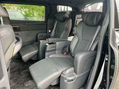 صورة 85 لـ 2025 Toyota ALPHARD