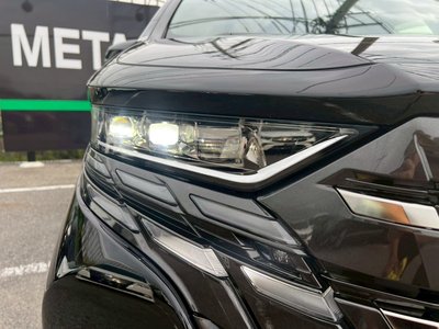 صورة 72 لـ 2025 Toyota ALPHARD