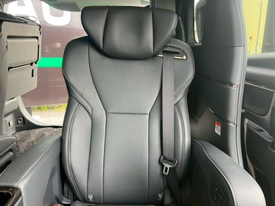 صورة 136 لـ 2025 Toyota ALPHARD