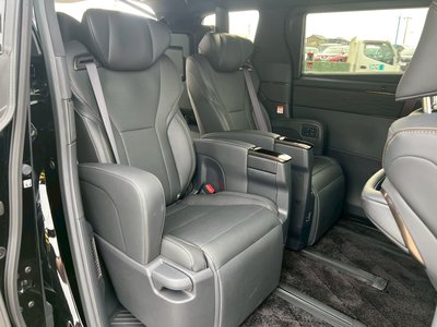 صورة 19 لـ 2025 Toyota ALPHARD