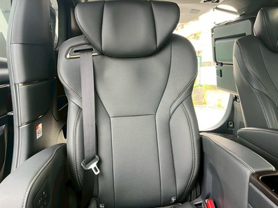 صورة 131 لـ 2025 Toyota ALPHARD